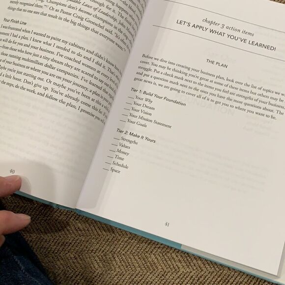 Business Boutique Book - Picture 4 of 6